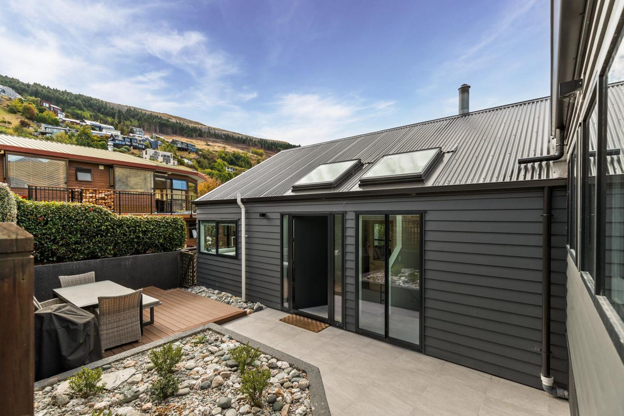The Bonailie Bothy Villa Queenstown Bagian luar foto